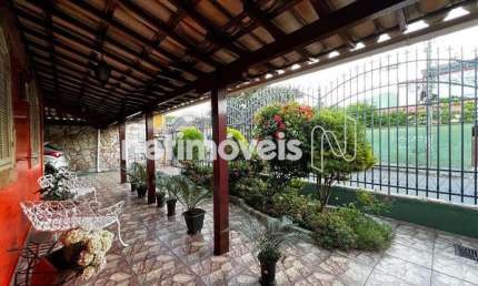 Casa com 4 quartos à venda no Novo Riacho, Contagem 