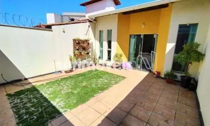 Casa com 3 quartos à venda na Rua Isaías José Diniz, Europa, Contagem