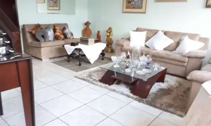Casa com 6 quartos à venda no Três Barras, Contagem 
