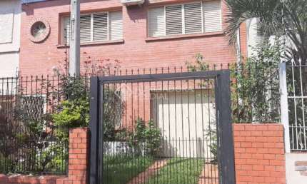 Casa em condomínio fechado com 3 quartos à venda na Rua Nossa Senhora da Medianeira, 95, Medianeira, Porto Alegre, 250 m2 por R$ 529.000