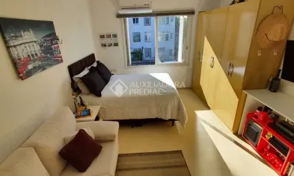 Apartamento com 1 quarto à venda na avenida independência, 479, independência, porto alegre, 34 m2 por r$ 260.000