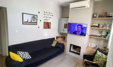 Casa com 2 quartos à venda na Rua Dona Amélia, 73, Santa Tereza, Porto Alegre, 53 m2 por R$ 600.000