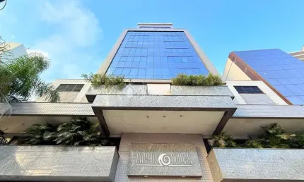 Sala comercial à venda na Avenida Carlos Gomes, 1998, Três Figueiras, Porto Alegre, 65 m2 por R$ 549.000