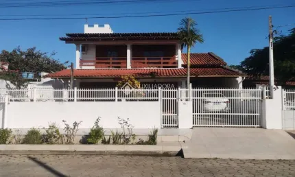 Casa com 5 quartos à venda na Rua Ipanema, 30, Praia do Sonho, Palhoça, 200 m2 por R$ 1.650.000