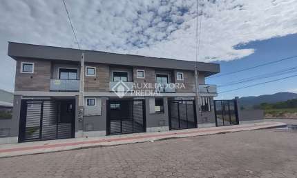 Casa com 2 quartos à venda na Avenida Nova Aurora, 1787, Praia do Sonho, Palhoça, 81 m2 por R$ 630.000