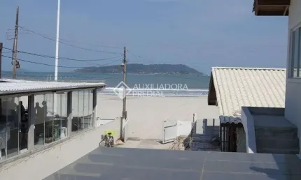 Casa com 2 quartos à venda na 800, 33, Balneário Ponta do Papagaio (Ens Brito), Palhoça, 120 m2 por R$ 720.000