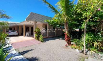 Casa com 3 quartos à venda na 1593, 193, Passagem de Maciambú (Ens Brito), Palhoça, 120 m2 por R$ 424.000