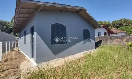 Casa com 3 quartos à venda na Avenida São Cristóvão, 1014, Aririu, Palhoça, 100 m2 por R$ 698.000