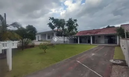 Casa com 3 quartos à venda na Rua Petúnia, 183, Praia do Sonho, Palhoça, 120 m2 por R$ 670.000