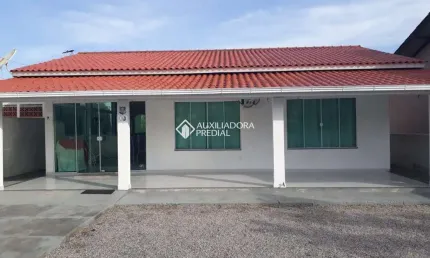 Casa com 3 quartos à venda na rua tradição, 1026, pinheira, palhoça, 120 m2 por r$ 650.000
