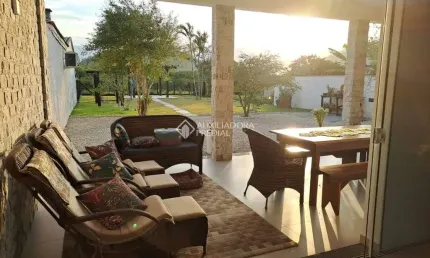 Casa com 2 quartos à venda na Rua Enedino João Martins, 61, Praia do Sonho, Palhoça, 277 m2 por R$ 1.500.000
