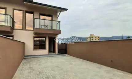 Casa com 2 quartos à venda na Maria Aguida Da Costa, 156, Centro, Paulo Lopes, 79 m2 por R$ 480.000