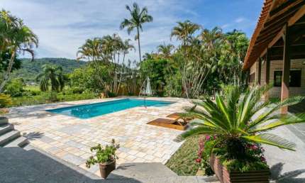 Casa em condomínio fechado com 2 quartos à venda na GERAL DE VARGINHA, S/N, 88, Centro, Santo Amaro da Imperatriz, 140 m2 por R$ 800.000