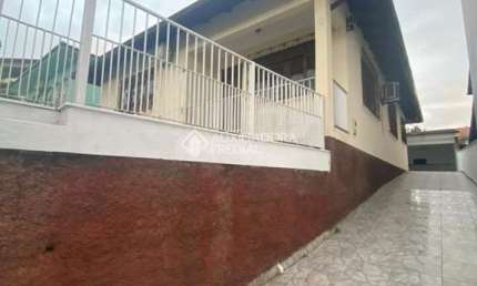 Casa com 3 quartos à venda na Rua Campolino Alves, 956, Abraão, Florianópolis, 104 m2 por R$ 889.000