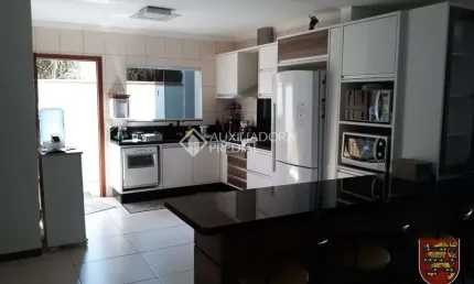 Casa com 5 quartos à venda na rua edison da silva jardim, 230, coloninha, florianópolis, 380 m2 por r$ 1.100.000