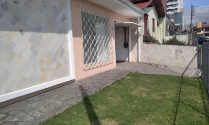 Casa com 3 quartos à venda na Rua Antônio Luiz Medeiros, 29, Barreiros, São José, 195 m2 por R$ 849.000