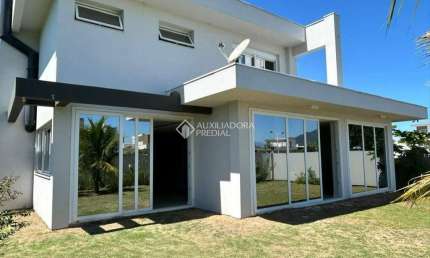 Casa em condomínio fechado com 4 quartos à venda na Rodovia Aparício Ramos Cordeiro, 180, Campeche, Florianópolis, 306 m2 por R$ 2.900.000