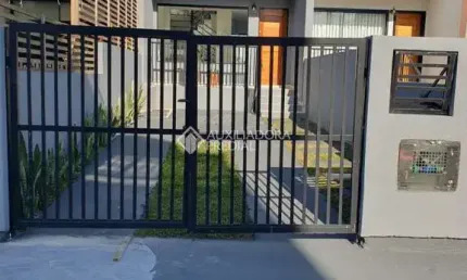 Casa com 2 quartos à venda na Rua Augusto Jorge Brüggemann, 515, Areias, São José, 120 m2 por R$ 490.000