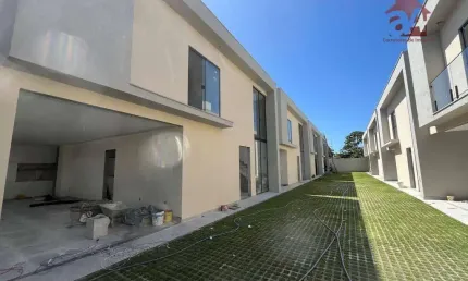 Casa com 4 dormitórios à venda, 180 m² por R$ 780.000,00 - Buraquinho	 - Lauro de Freitas/BA