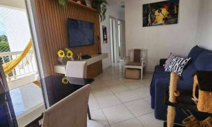 Apartamento com 3 dormitórios à venda, 74 m² por R$ 297.000