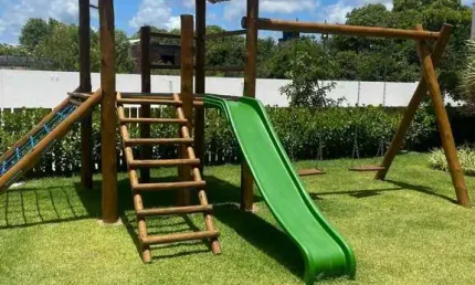 OPORTUNIDADE - VILLAGE TÉRREO COM 58M², 2 SUÍTES E 2 VAGAS