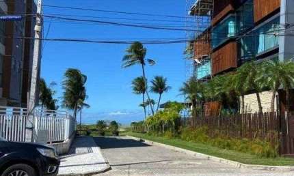 Vendo excelente apartamento de 03 quartos, PORTEIRA FECHADA, na praia de Camboinha