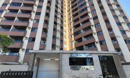Linda cobertura Duplex, em apartamento com vista definitiva para o mar, em prédio de alto padrão.