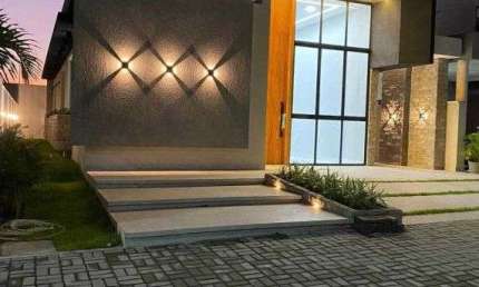 Belíssima casa localizada no Sunville Residence com 100m²