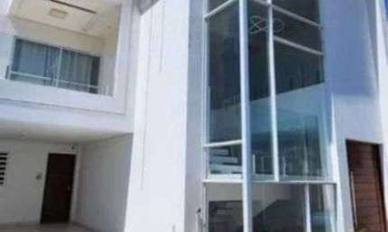 Casa Triplex para venda no Portal do Poço em Cabedelo/PB
