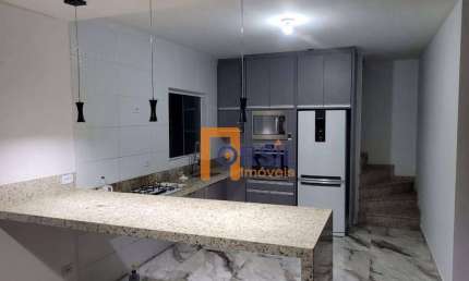 Sobrado com 3 dormitórios à venda, 100 m² por R$ 450.000,00 - Varinhas - Mogi das Cruzes/SP