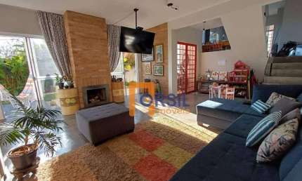 Sobrado com 3 dormitórios à venda, 280 m² por R$ 1.596.000,00 - Itapema - Guararema/SP