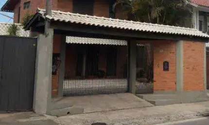 Casa Residencial para Venda Casa de 2 pavimentos com  3 dormitórios no Bairro santa Mônica. FLORIANOPOLIS
