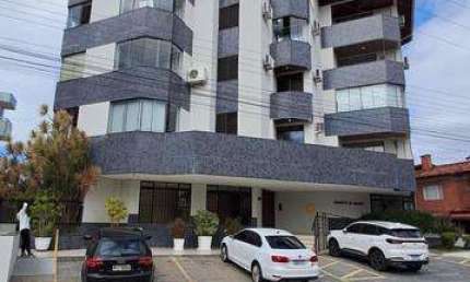 Apartamento para Venda Apartamento de 2 dormitórios com 1 suíte, sacada e garagem em Canasvieiras. FLORIANOPOLIS
