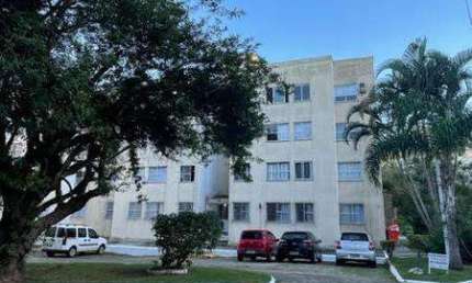 Apartamento para Venda Apartamento reformado de 2 dormitórios com estacionamento em Coqueiros. FLORIANOPOLIS