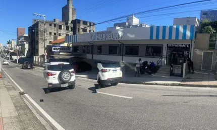 Casa Comercial para Venda Excelente imóvel para uso comercial em Coqueiros. FLORIANOPOLIS