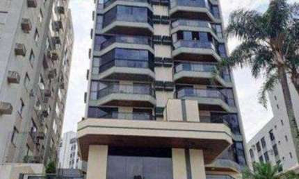 Apartamento para Aluguel Apartamento de 2 dormitórios com sacada e garagem no Centro de Florianópolis. FLORIANOPOLIS
