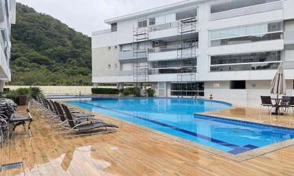 Apartamento para Aluguel Apartamento com 2 suítes, lavabo, 2 garagens e hobby box  em Ingleses. FLORIANOPOLIS