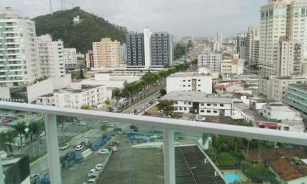 Apartamento com 3 quartos para alugar na Rua Camboriú, 309, Centro, Itajaí