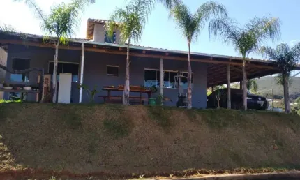 Maravilhoso sitio 3 quartos com suite na região de - Itatiaiuçu.