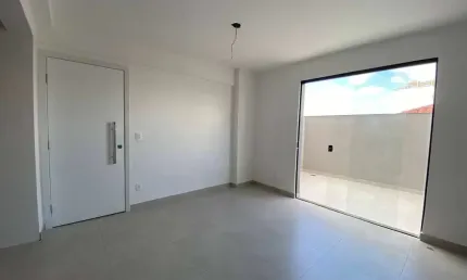 Vendo área privativa três quartos c/ suíte e duas vagas bairro Dona Clara