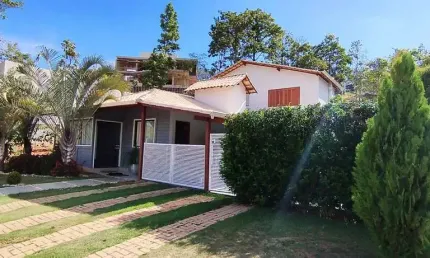 Casa três quartos com suíte máster / condomínio Gran Royalle Lagoa Santa