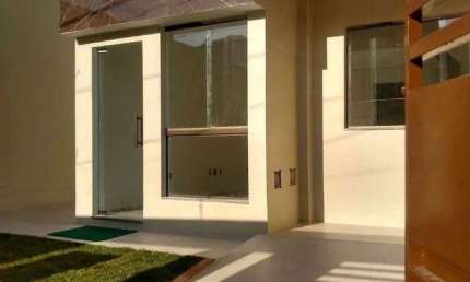 Casa geminada três quartos sendo uma suíte – Bairro Santa Amélia / BH