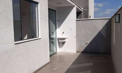 Vendo área privativa de três quartos sendo uma suíte – Bairro Santa Mônica