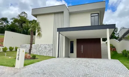 Casa à venda no Condomínio Quintas da Boa Vista em Atibaia. Com 3 quartos.