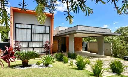 Casa térrea á venda no Condomínio Terras de Atibaia