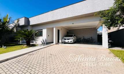 Maravilhosa casa á venda no Condomínio Shambala II em Atibaia pronta para morar!!!