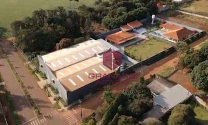 Barracão e chácara com piscina à venda, 6000 m² - Sarandi/PR