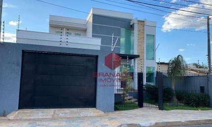 Sobrado à venda, 304 m² por R$ 1.600.000,00 - Jardim Liberdade - Maringá/PR