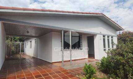 Casa com 3 quartos para alugar no  Centro da cidade! - Paiçandu/PR