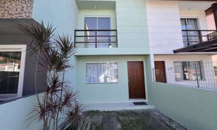 Casa com 2 quartos à venda no Ingleses, Florianópolis  por R$ 520.000